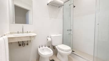 Superior Room | Bathroom