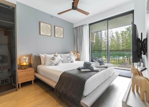 Deluxe-Apartment, Balkon, Gartenblick | Bügeleisen/Bügelbrett, kostenloses WLAN