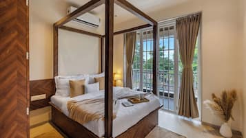 Villa Deluxe, vista collina | Ferro/asse da stiro, Wi-Fi gratuito