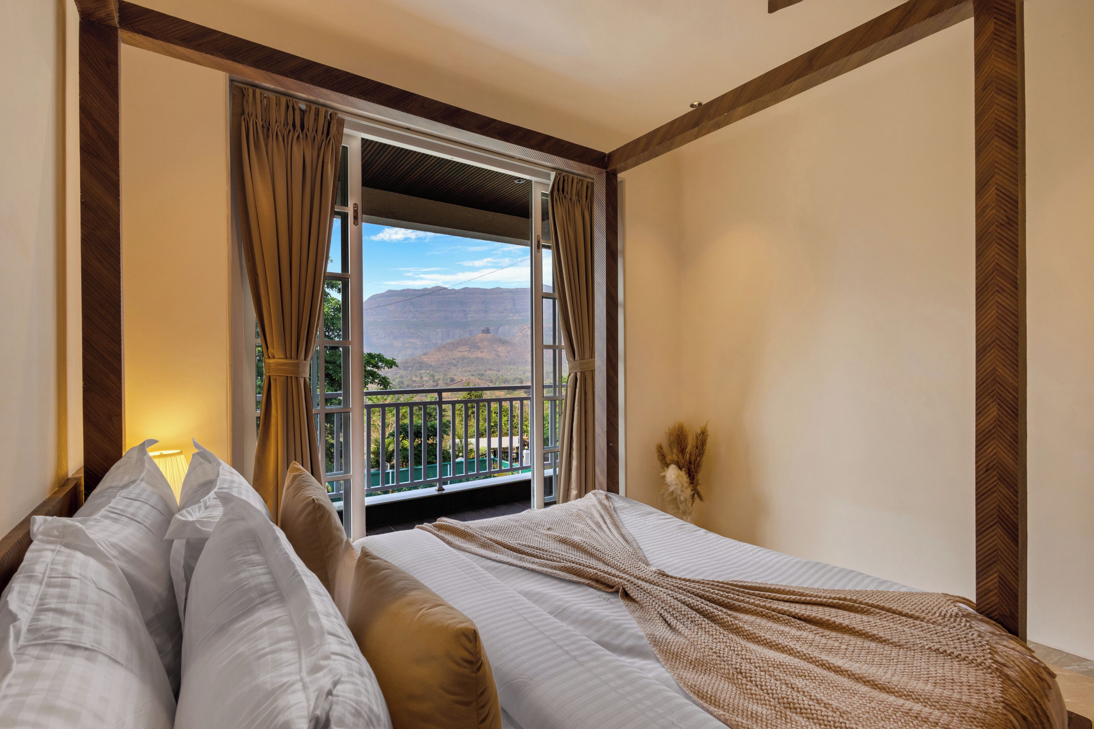 豪華別墅, 山景