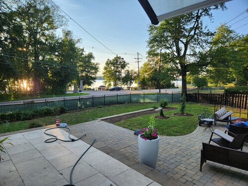 Family Friendly 4bdr LakeHouse 40min to Boston/Providence 12min GilletteStadium