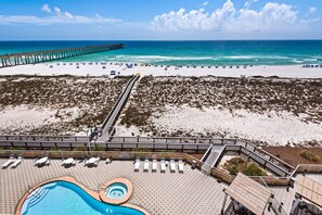 Pool - 🌴🩴Gulf-Front 3BR | Steps to Navarre Beach Pier | Summerwind Center 504 (Navarre Beach)