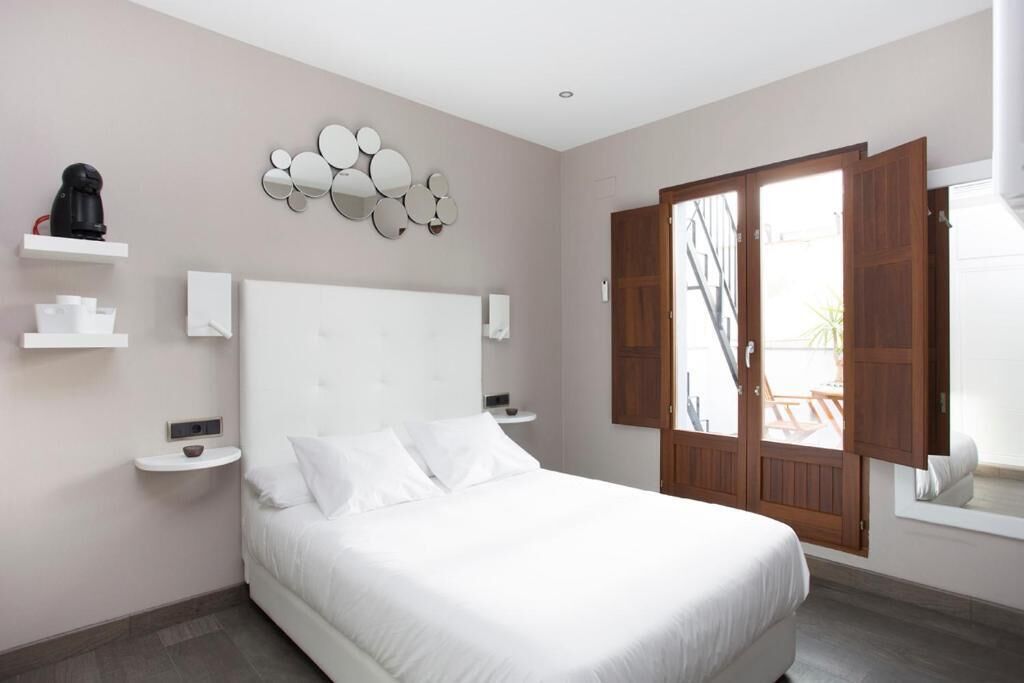 Deluxe Double Room, Patio, Partial Sea View