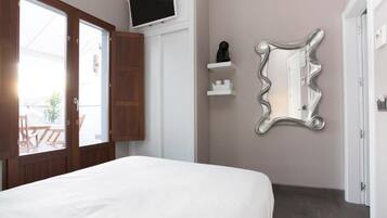 Deluxe Double Room with Side Sea View (with Exclusive Jacuzzi) | Wi-Fi gratuit