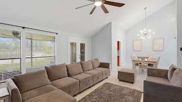 Townhome, 3 Bedrooms | Interior