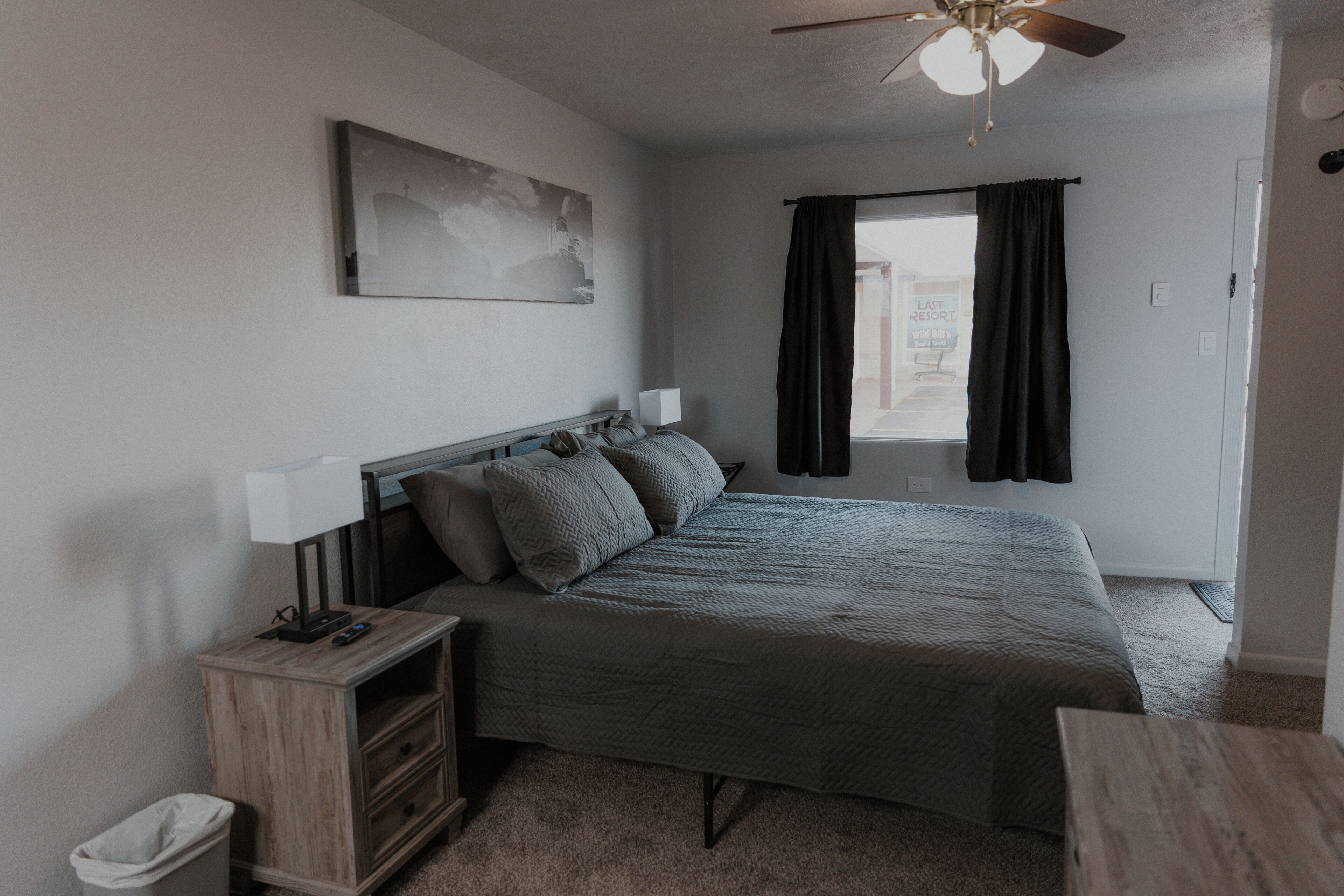Laptop workspace, free WiFi, bed sheets