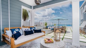 Villa, 5 Bedrooms | Outdoor dining
