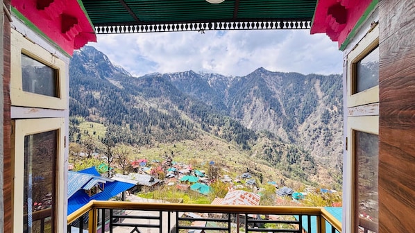 Property grounds - Dolma homestay by Orko (Nichar)