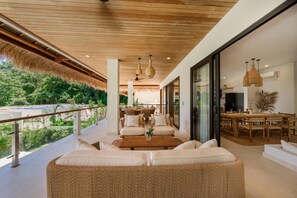 Outdoor dining - Villa Svara - 4BR Villa w/ Panoramic Ocean Views (Purwakerti)