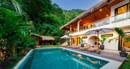 Angin Laut 3BR Exclusive Pool Villa w/ Ocean Views