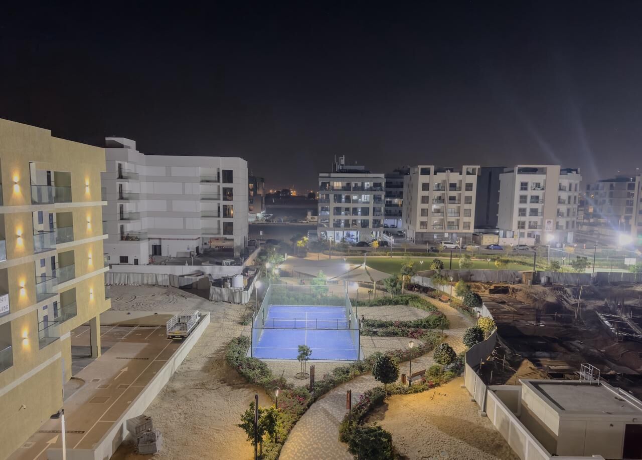 Appartamento Deluxe, balcone, vista parco | Campo sportivo