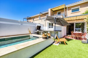 Outdoor dining - Vrbo Property (Mauguio)