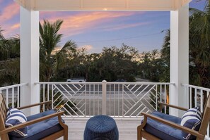 Property grounds - Prana Sanctuary: Luxury 4 Bedroom Home in Heart of Anna Maria (Anna Maria)