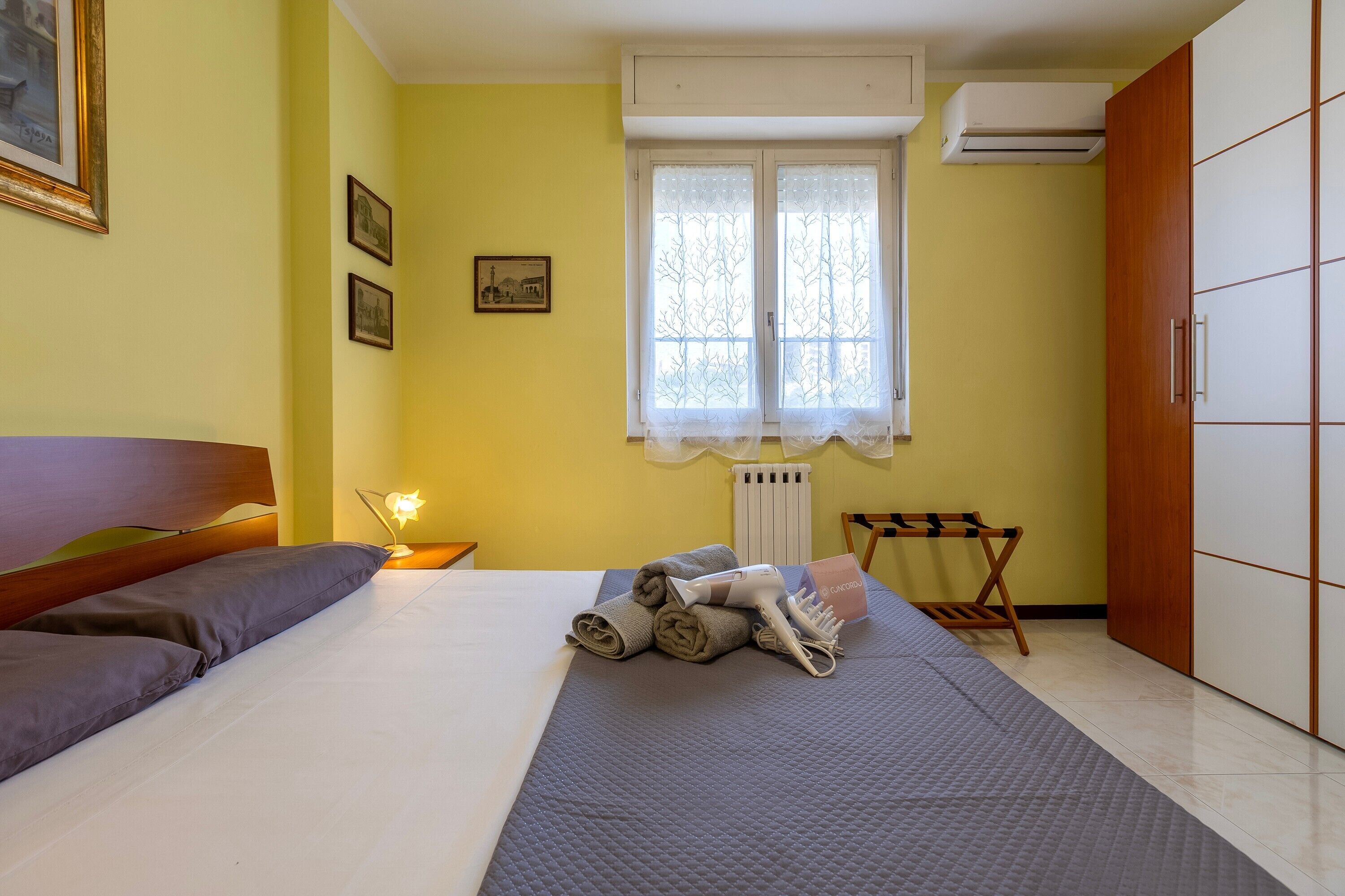 1 chambre, fer et planche à repasser, Wi-Fi, literie fournie