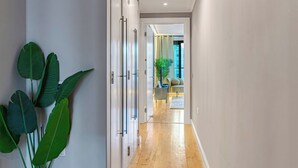 Unclassified image, 3 of 24, button - Discovery Apartments by Interhome (Canary Wharf)