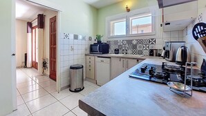 Fridge, microwave, oven, dishwasher - Mauclair by Interhome (Saint Cyprien)