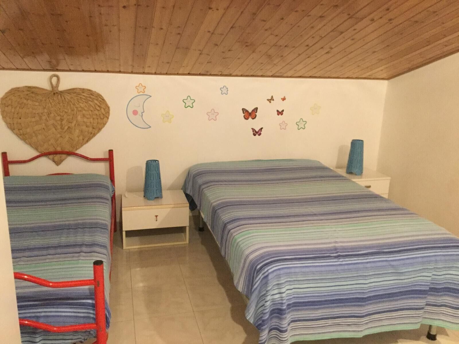 6 camere, ferro/asse da stiro, Wi-Fi, lenzuola