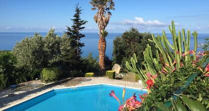 Holiday Home 'Villa Letizia 16 Pax' with Sea View, Private Pool and Wi-Fi
