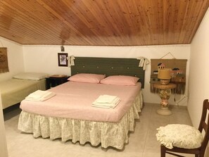 6 chambres, fer et planche à repasser, Wi-Fi, draps fournis
