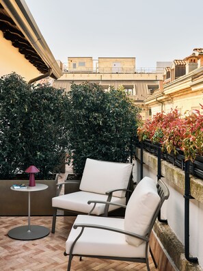 Quarto casal superior | Terraço/pátio