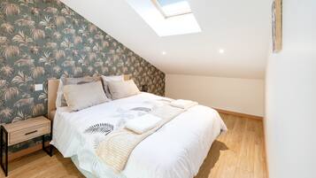 3 bedrooms, WiFi, bed sheets
