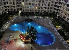 Outdoor pool - Charming 1-Bedroom with Balcony, 3 Pools, and AC in a Resort Compound, Hurghada (Hurghada)