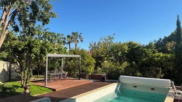 Piscine extérieure