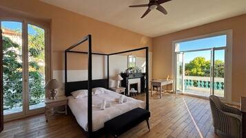 4 chambres, fer et planche Ă repasser, Wi-Fi gratuit, draps fournis