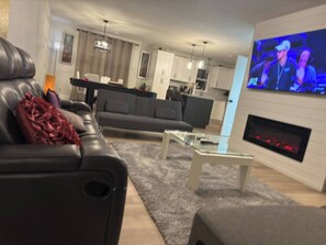 House, 4 Bedrooms, Patio | Living room - Airport Urban Oasis 4BR Family Retreat Home (Dieppe)