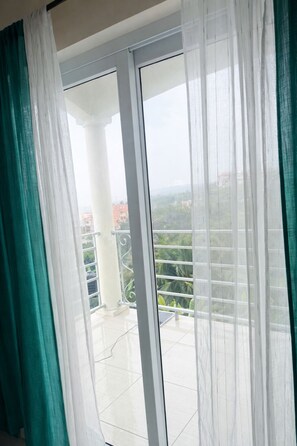 Interior - Vista Studio Rosehall Retreat in tranquil Montego Bay with AC (Montego Bay)