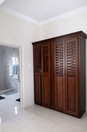 Interior - Vista Studio Rosehall Retreat in tranquil Montego Bay with AC (Montego Bay)