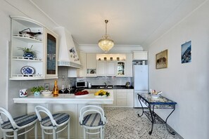 Fridge, microwave - Casa Malisa - Terrace sea view (Positano)