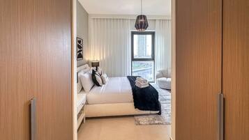 Apartment, Balcony, Canal View