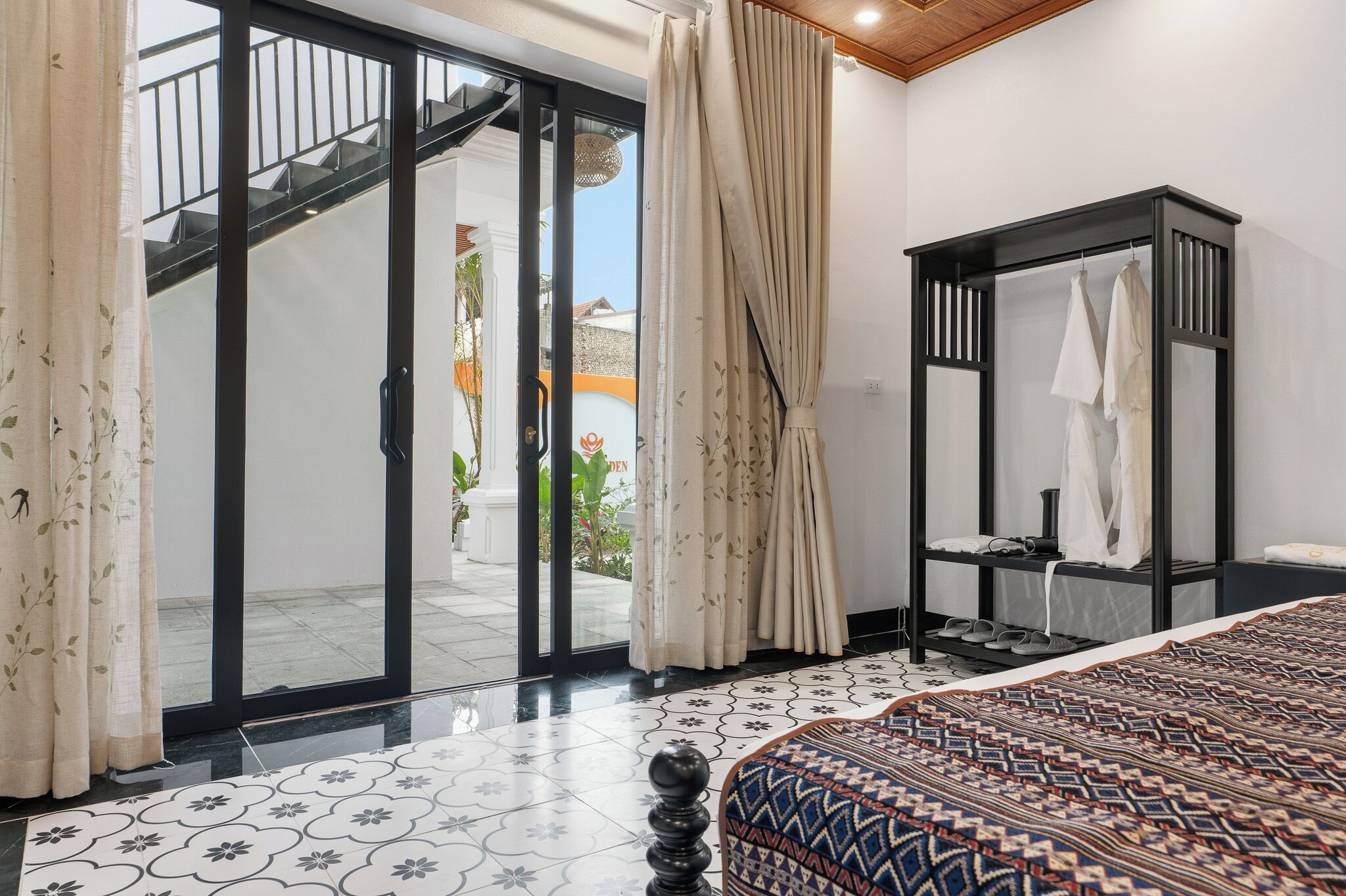 Deluxe Double Room, Garden View