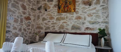 House, 2 Bedrooms, Sea View