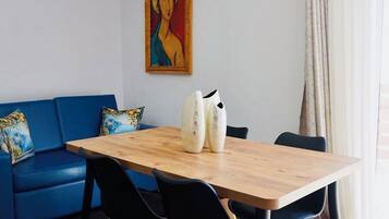 House, 2 Bedrooms, Sea View | Living area