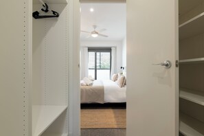 Room - StayVNG Bright & Modern 2bd 322 l Centre Vilanova (Vilanova i la Geltrú)