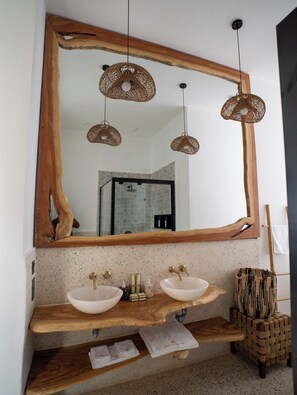 Bathroom - Beposo Wellness Resort (Aburi)