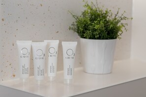 Bathroom amenities - Legnicka 46 Gdansk | Modern Studio | Balcony (Gdańsk)