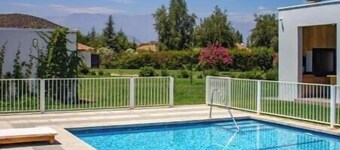 Exclusive Property Near Santiago and Wine Route