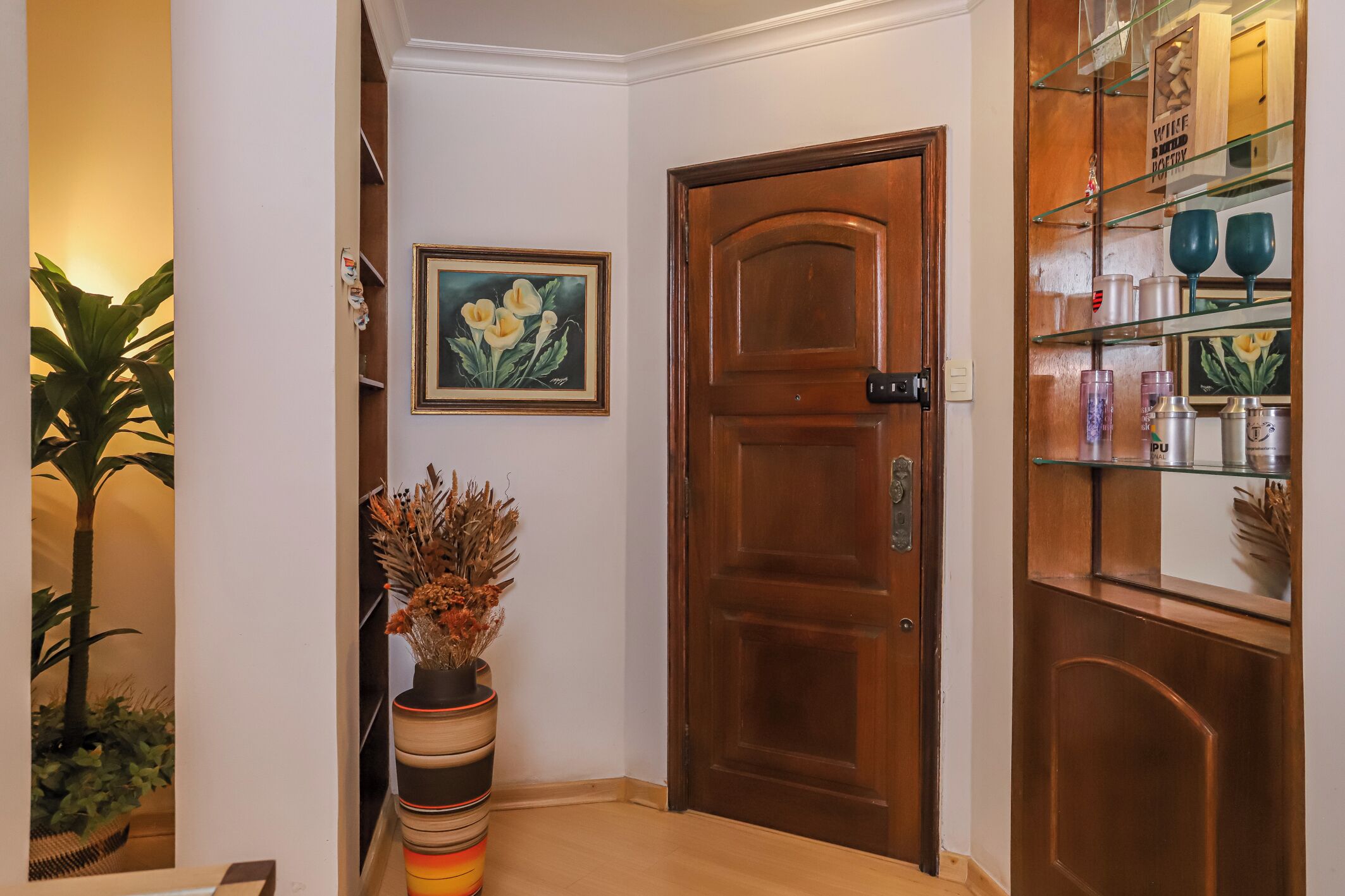 Apartment | Bahagian dalam