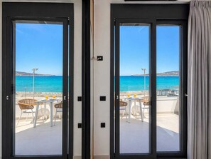 Interior - 3-bedroom villa in the sea side in Kalives with private Jacuzzi for five (Kalyves)
