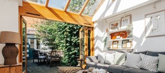 Dolls House - Luxury Townhouse