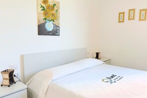 Room - P084 - Porto Recanati, large apartment with sea view (Porto Recanati)