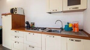 Private kitchen - Lake and Pool by Interhome (Leggiuno)