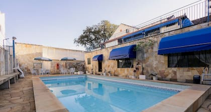 Apart Hotel - In the Best Location in Town