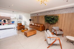 Lobby - Majestique Flat - Just a few meters from the city center. (São Lourenço)