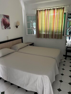 1 Schlafzimmer, Bügeleisen/Bügelbrett, kostenloses WLAN, Bettwäsche