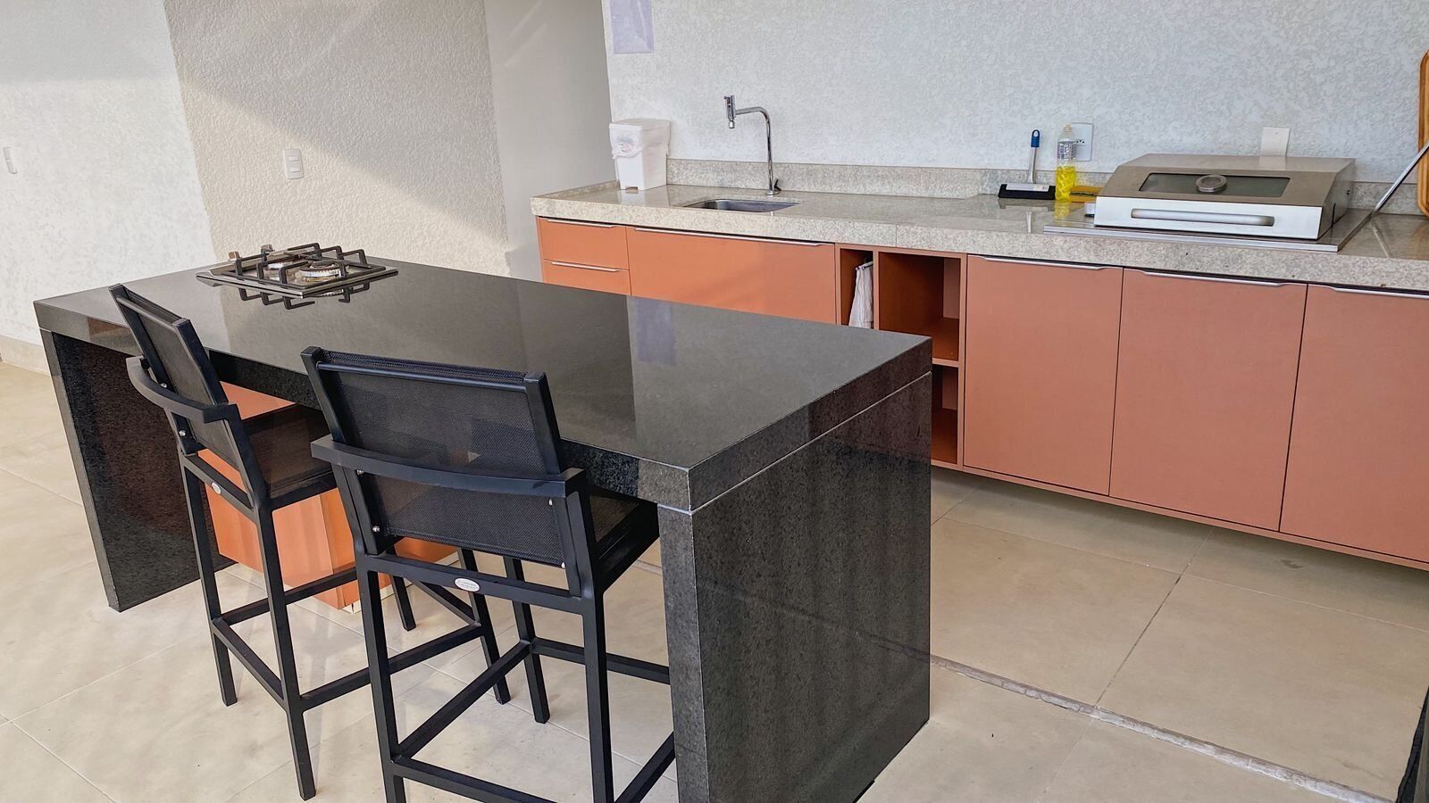 冰箱、微波炉、厨具/餐具