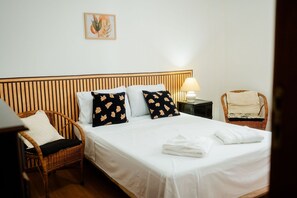 1 habitación y ropa de cama 